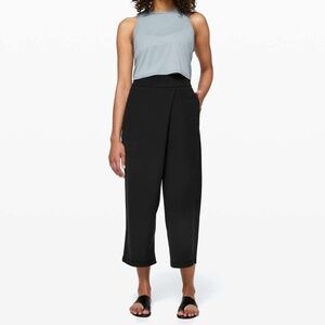 Lululemon With The Flow Pant Black - size 6